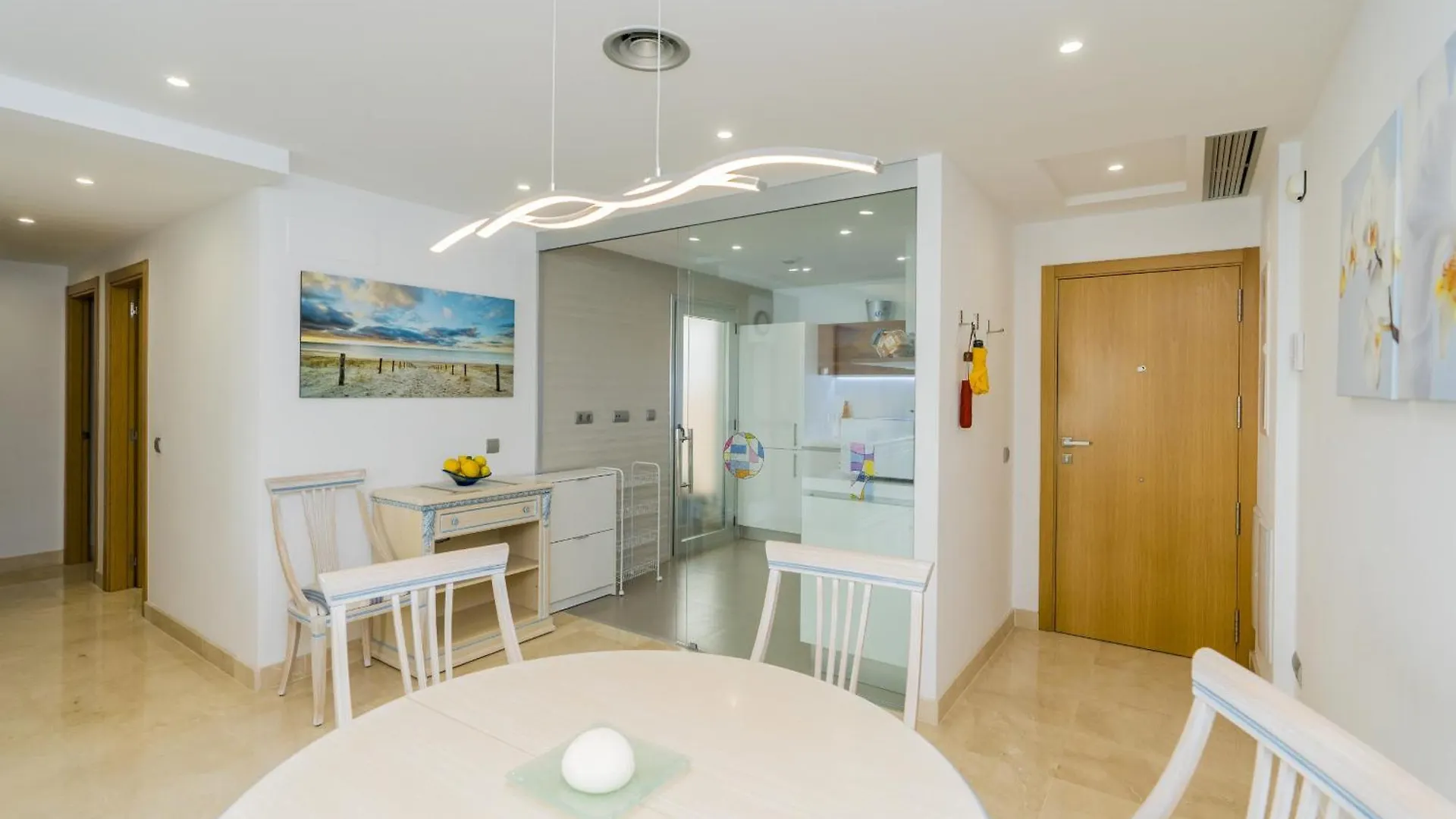 Centrico Apartamento Cerca Playa San Pedro 马尔韦利亚 公寓