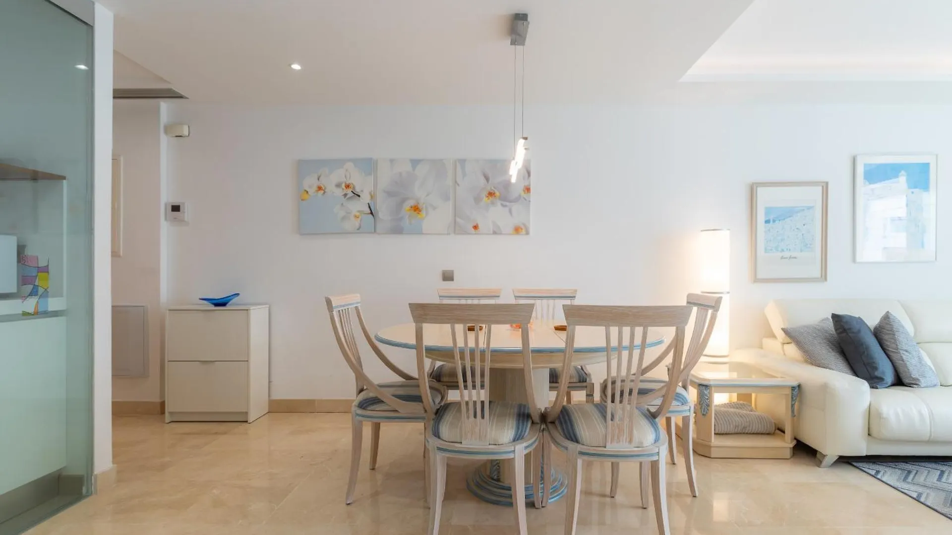Centrico Apartamento Cerca Playa San Pedro 马尔韦利亚